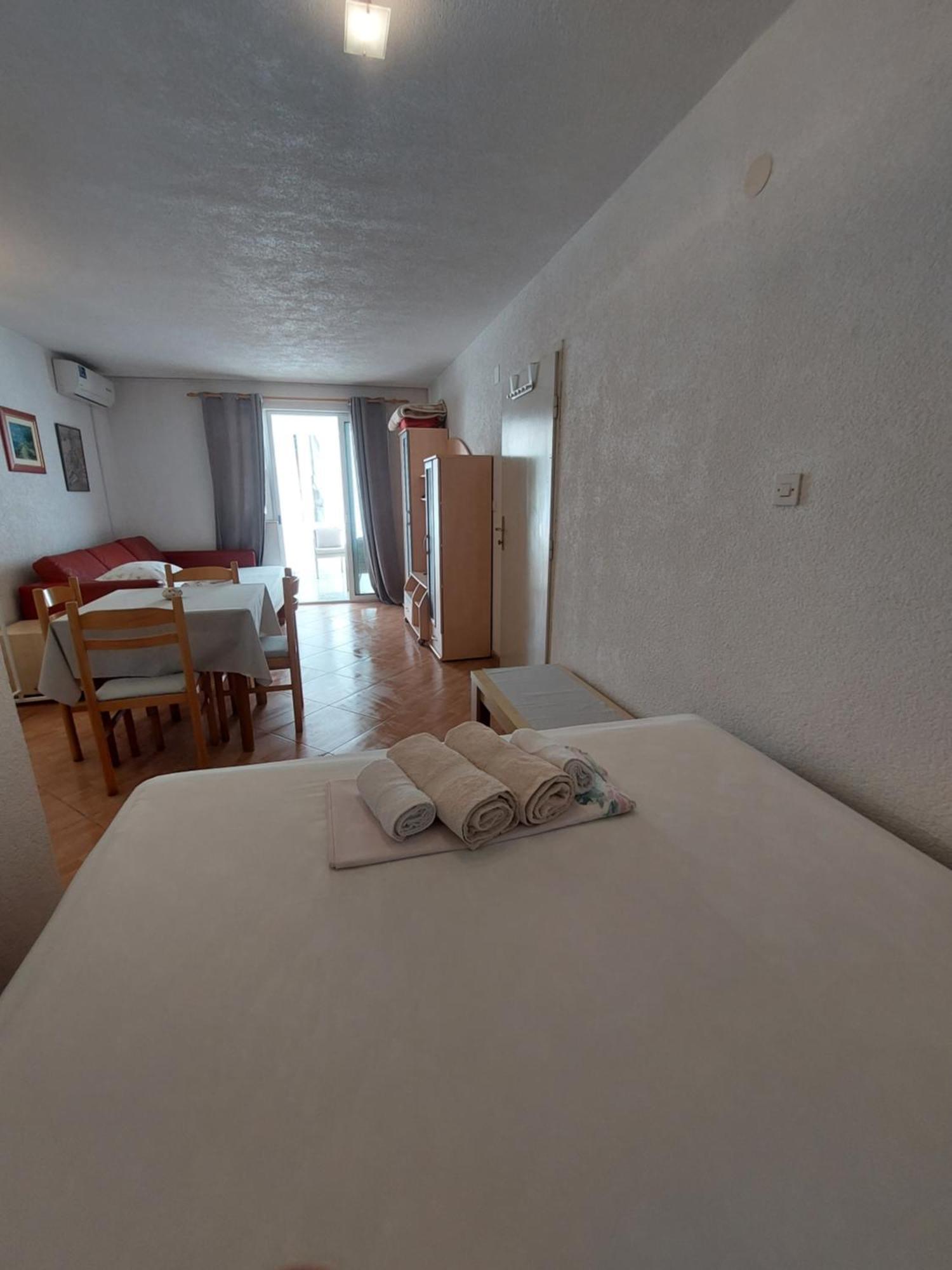 Villa Bratus Promajna Buitenkant foto
