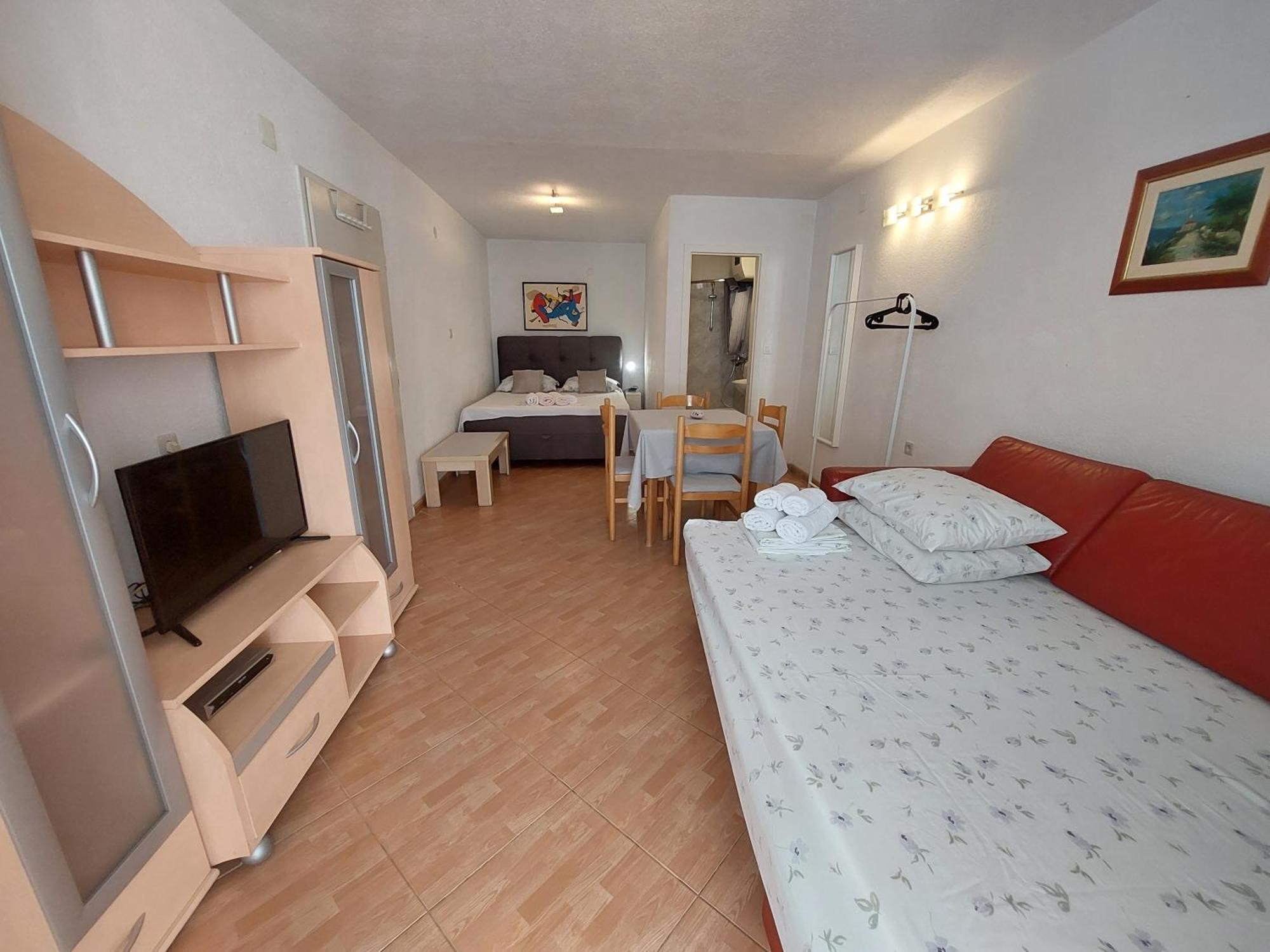 Villa Bratus Promajna Buitenkant foto