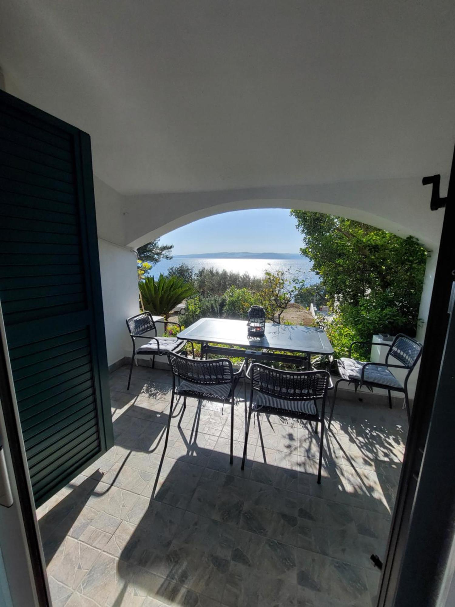 Villa Bratus Promajna Buitenkant foto